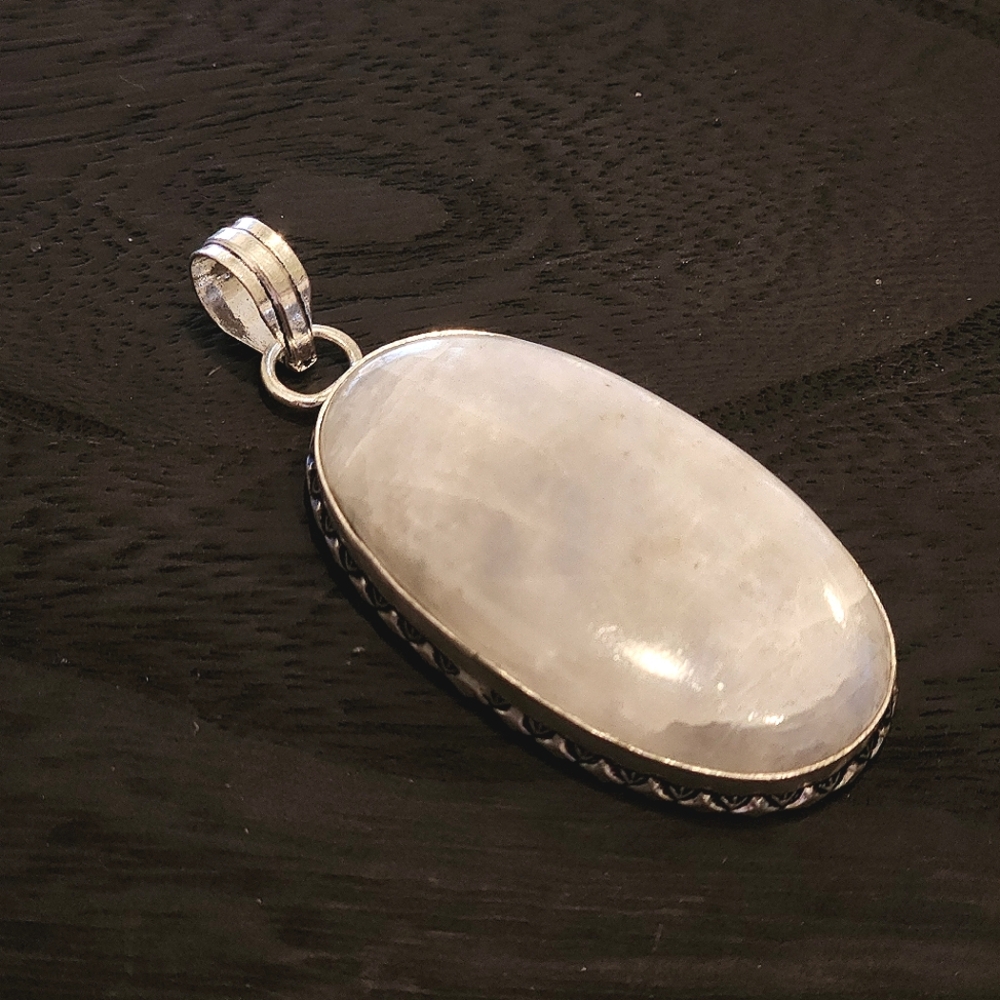 Women's Vintage Estate Sterling Silver Moonstone Gemstone Pendant